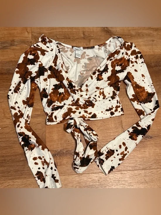 Rue21 Brown and White Cow-Print Wrap Crop Top - Picture 2 of 3